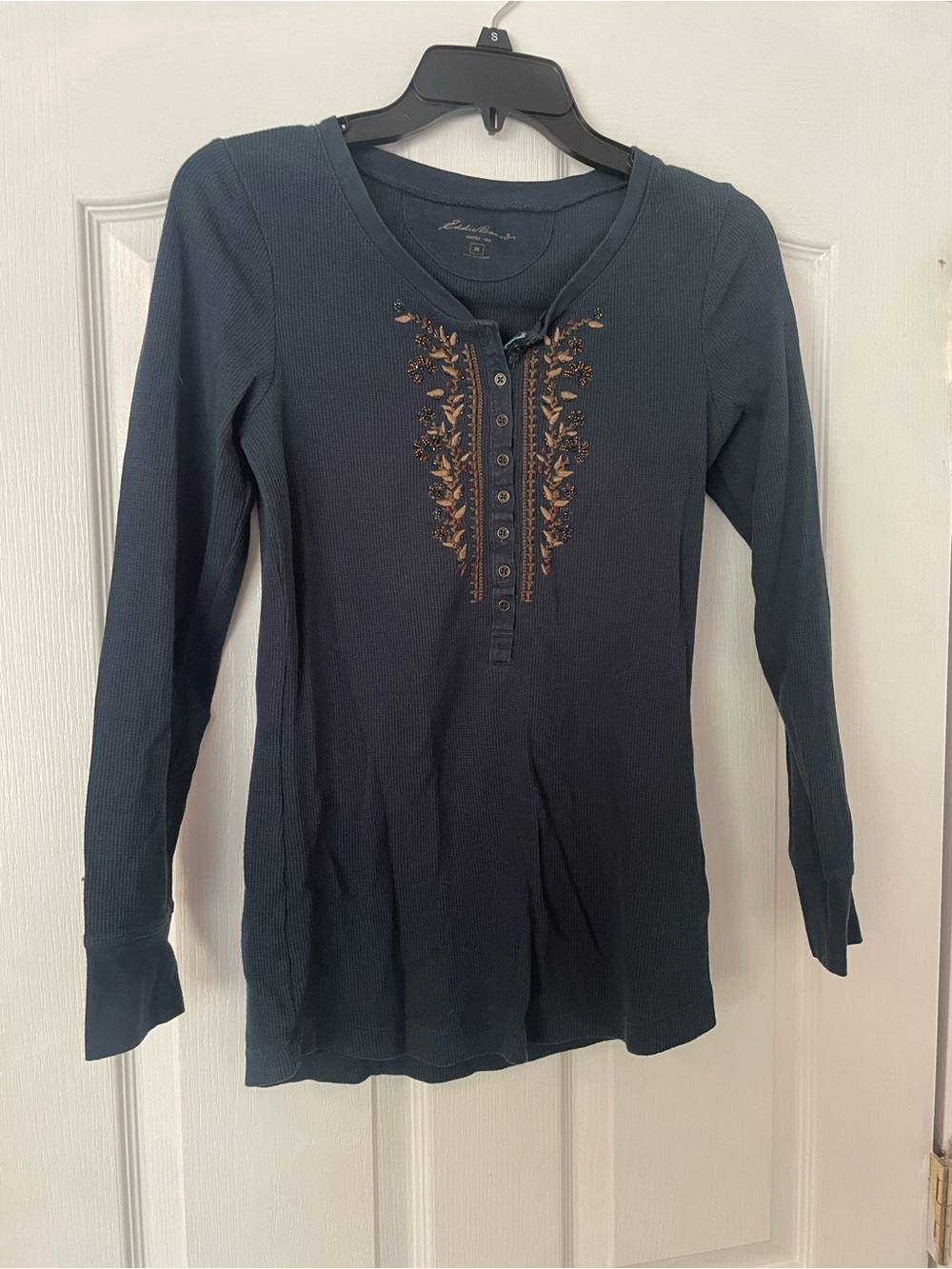Eddie Bauer Navy Long-Sleeve Embroidered Henley Top women’s medium